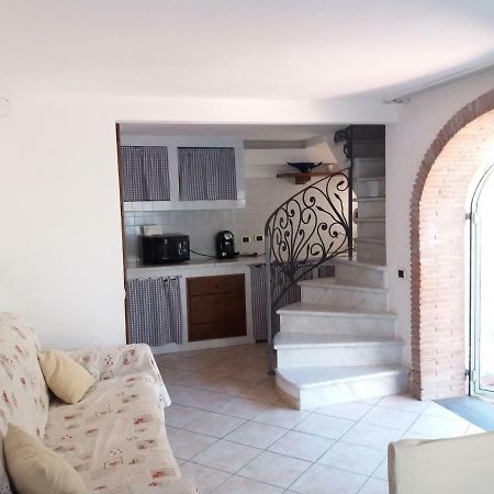 Raffinato Bilocale A Lido Di Camaiore Vicino Al Mare Екстериор снимка