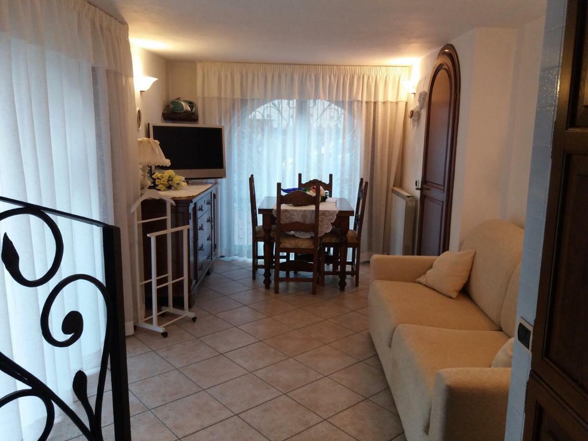 Raffinato Bilocale A Lido Di Camaiore Vicino Al Mare Екстериор снимка